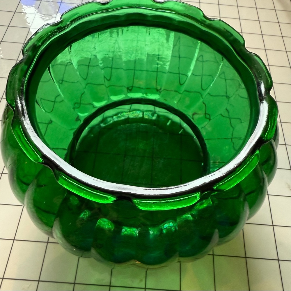 A.L.R. Co. R-19 Emerald Green Vase Vintage MCM - Picture 2 of 8
